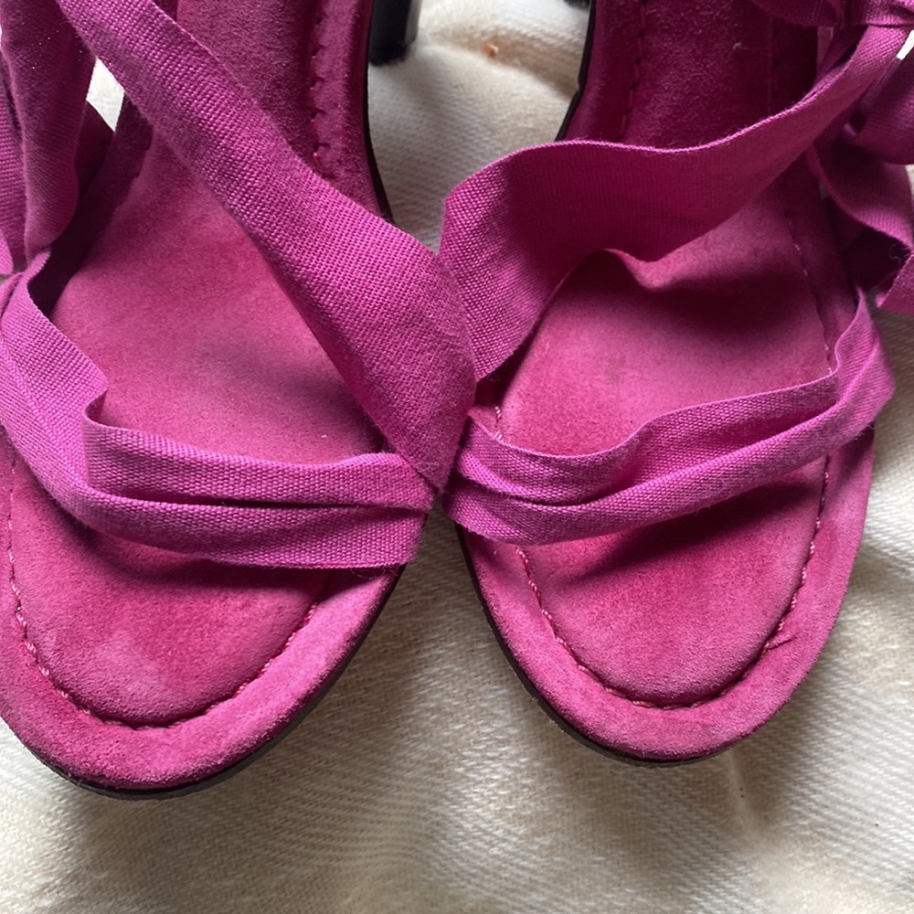 Isabel Marant
Alica Wraparound Cotton Sandals color: Fuchsia - Picture 3 of 7